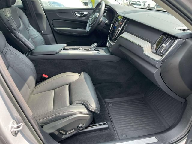 Used 2022 Volvo XC60 B6 Inscription w/ Advanced Package AWD/4WD image 16