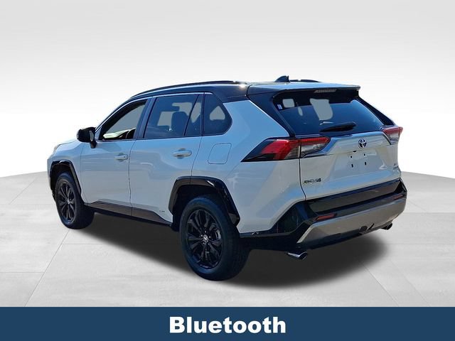 Used 2022 Toyota RAV4 XSE AWD/4WD image 5