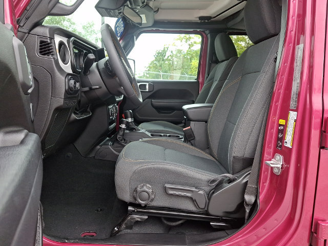 Used 2024 Jeep Wrangler Unlimited Sport AWD/4WD image 15