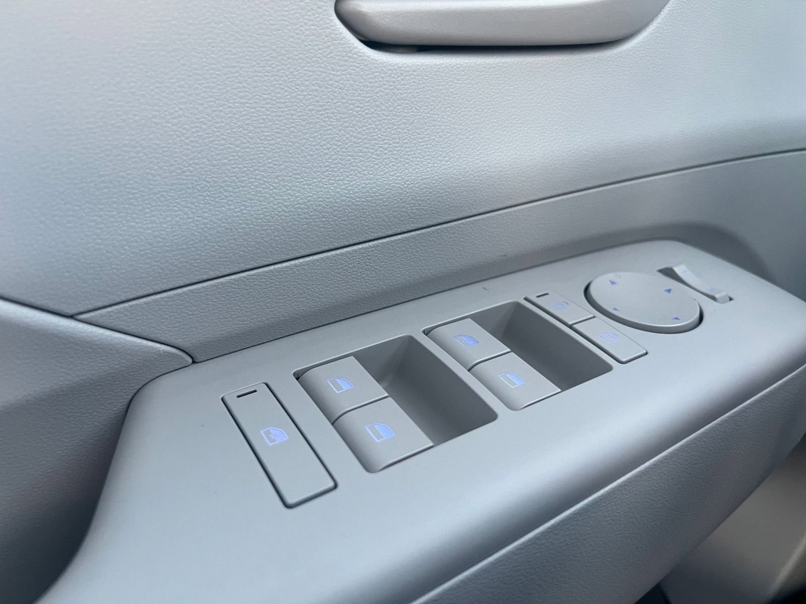 Used 2025 Hyundai Kona SEL image 20