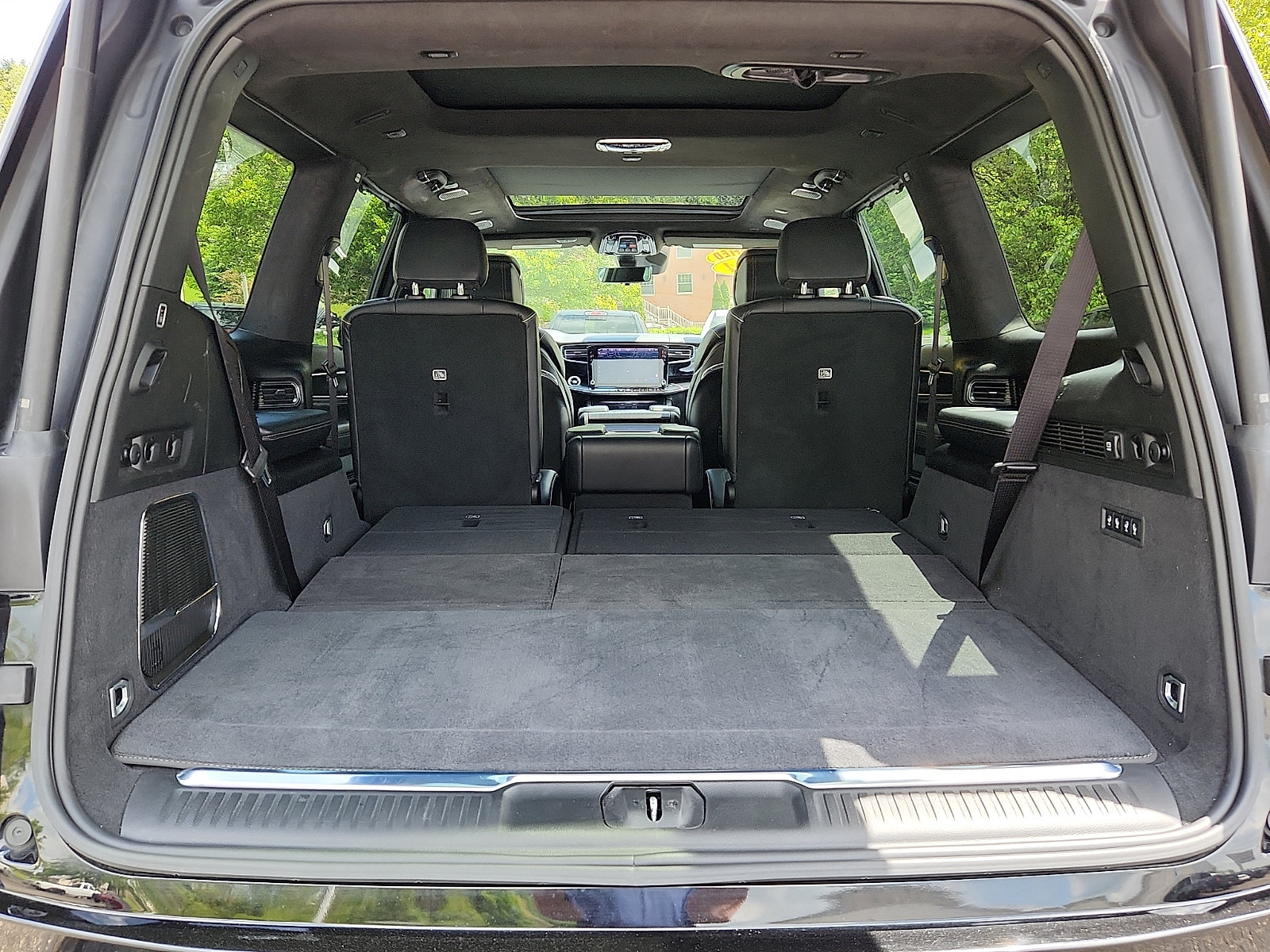 Certified 2024 Jeep Grand Wagoneer Series II w/ Quick Order Packagew 28T AWD/4WD image 29