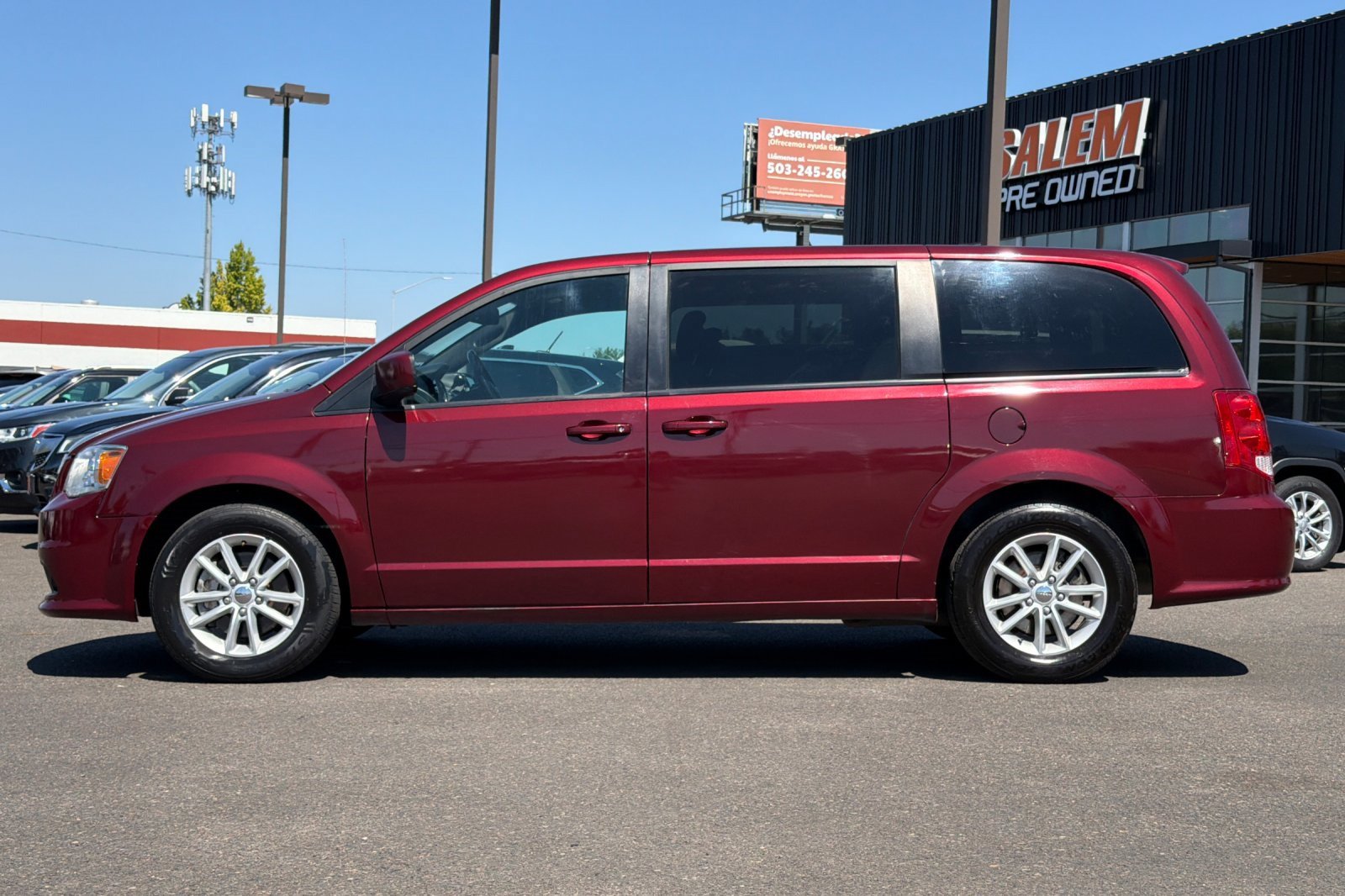 Used 2020 Dodge Grand Caravan SE FWD image 9