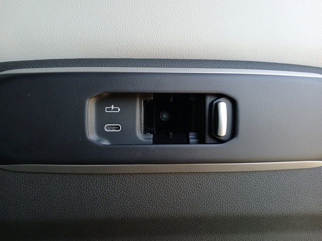 New 2026 BMW X5 sDrive40i image 15