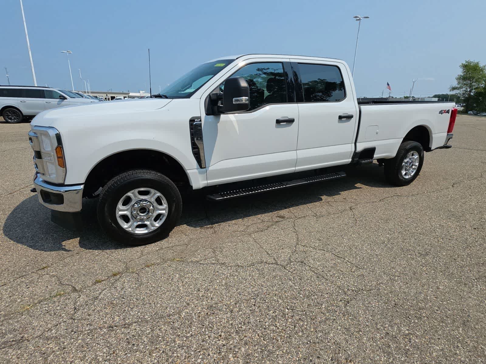Used 2025 Ford F250 XLT AWD/4WD image 18