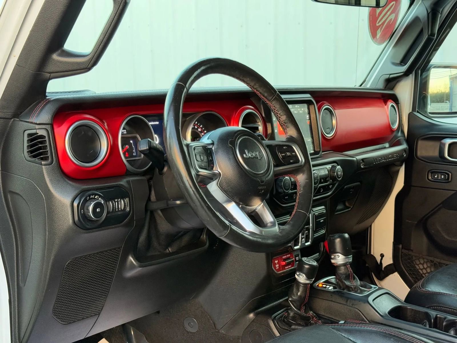 Used 2018 Jeep Wrangler Unlimited Rubicon image 10