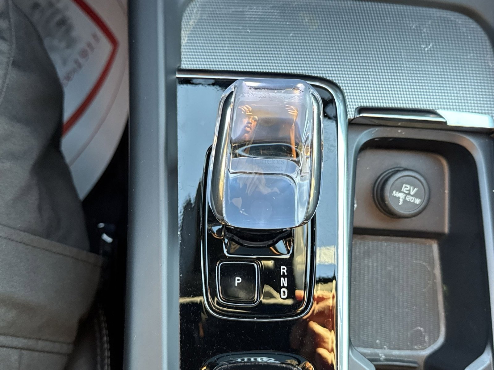 Used 2024 Volvo XC60 T8 Ultimate w/ Protection Package Premier image 23