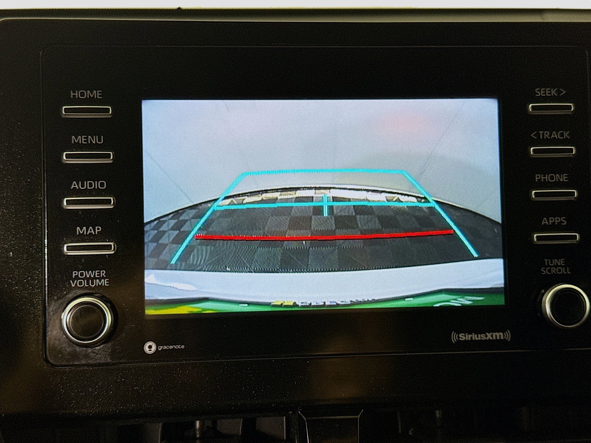 Used 2022 Toyota Camry LE image 19