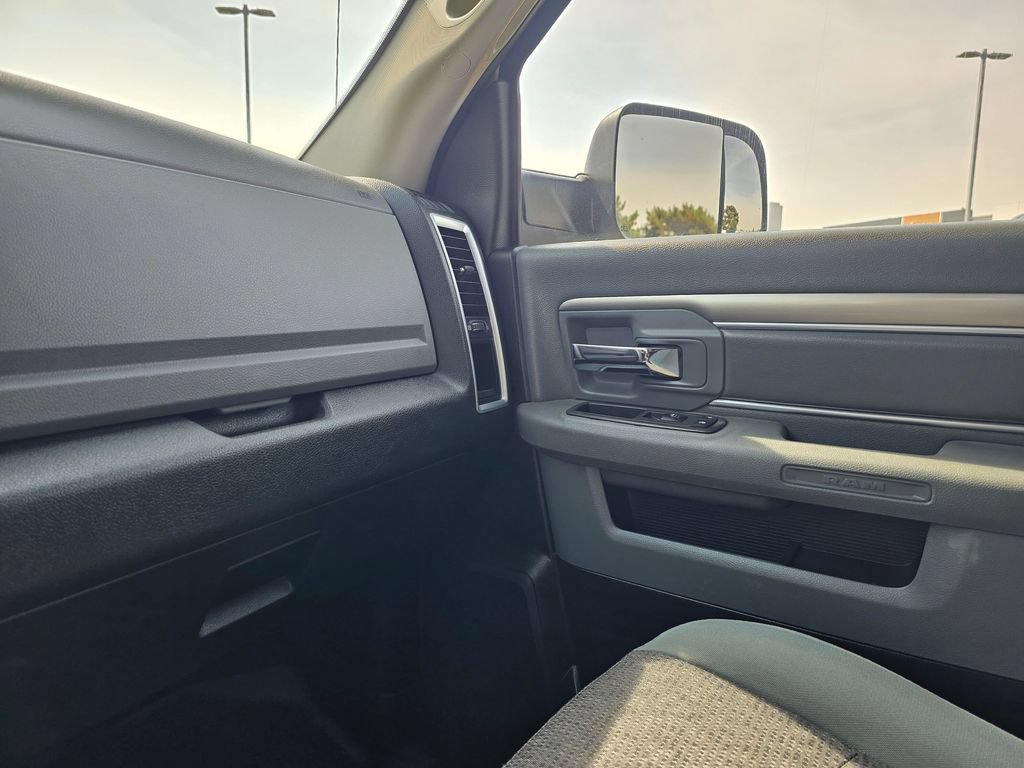 Used 2015 RAM 2500 SLT w/ Protection Group AWD/4WD image 29