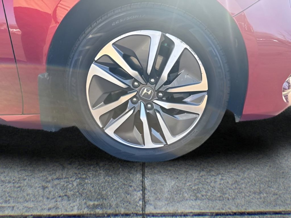 Used 2019 Honda Accord Touring image 10