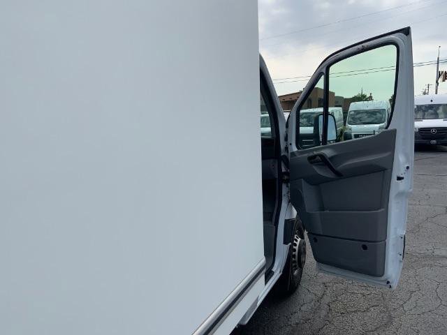 Used 2016 Mercedes-Benz Sprinter 3500 image 21