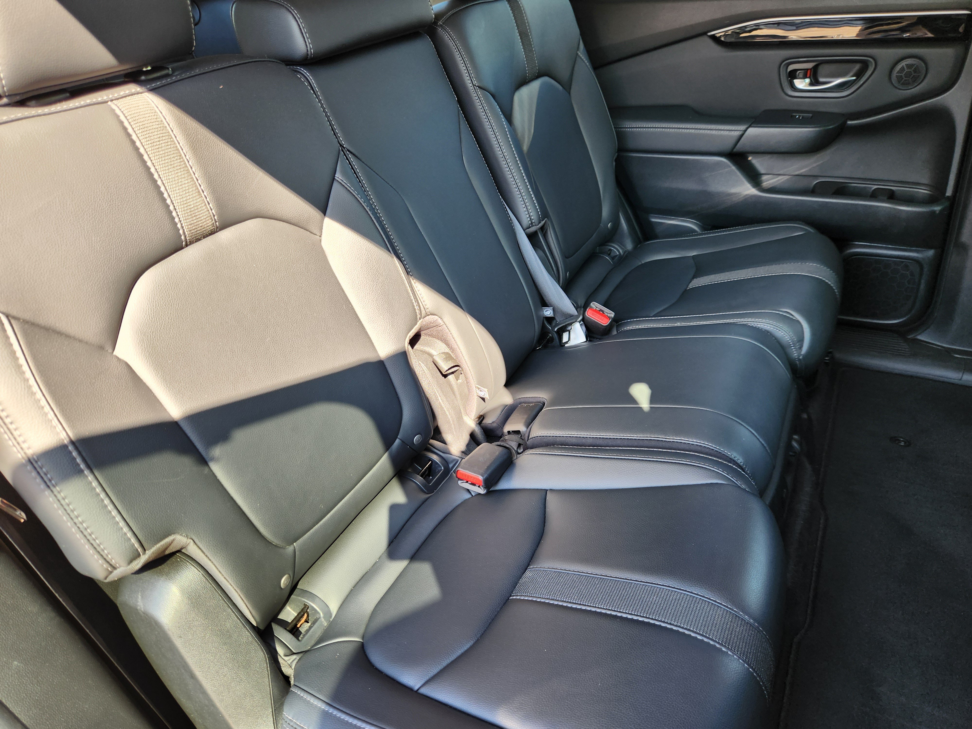 Certified 2023 Honda Pilot Touring image 18