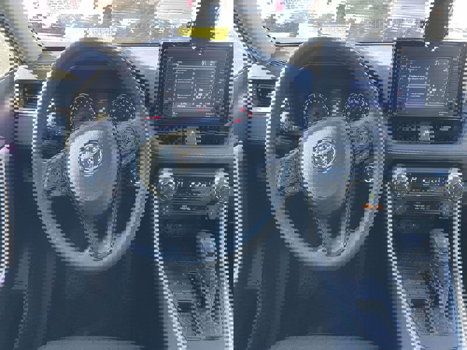 Used 2021 Toyota RAV4 XLE image 11