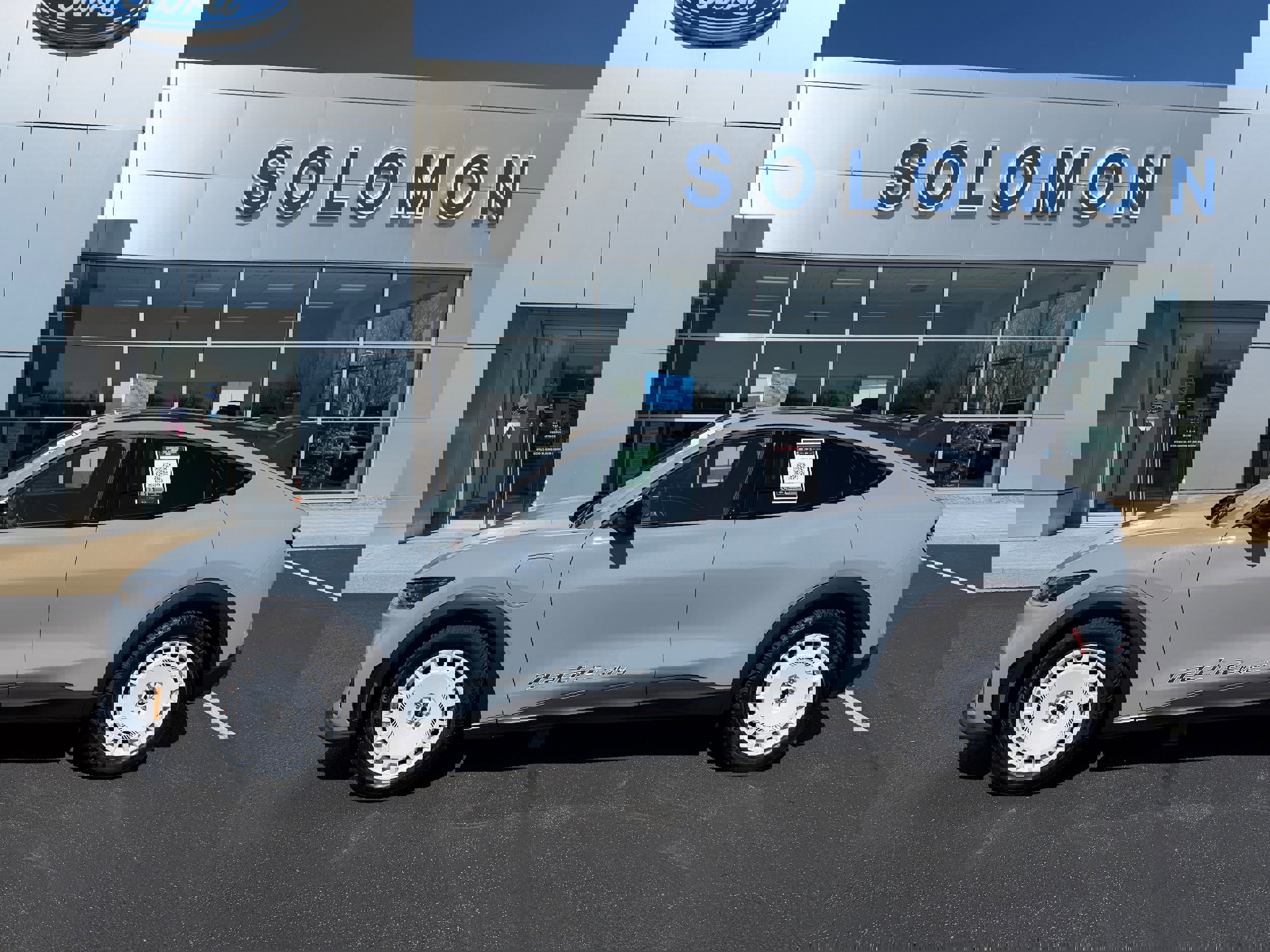 Certified 2025 Ford Mustang Mach-E GT AWD/4WD image 9