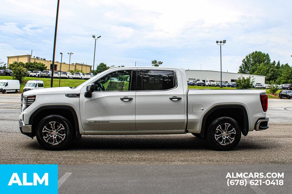 Used 2025 GMC Sierra 1500 SLT RWD image 6