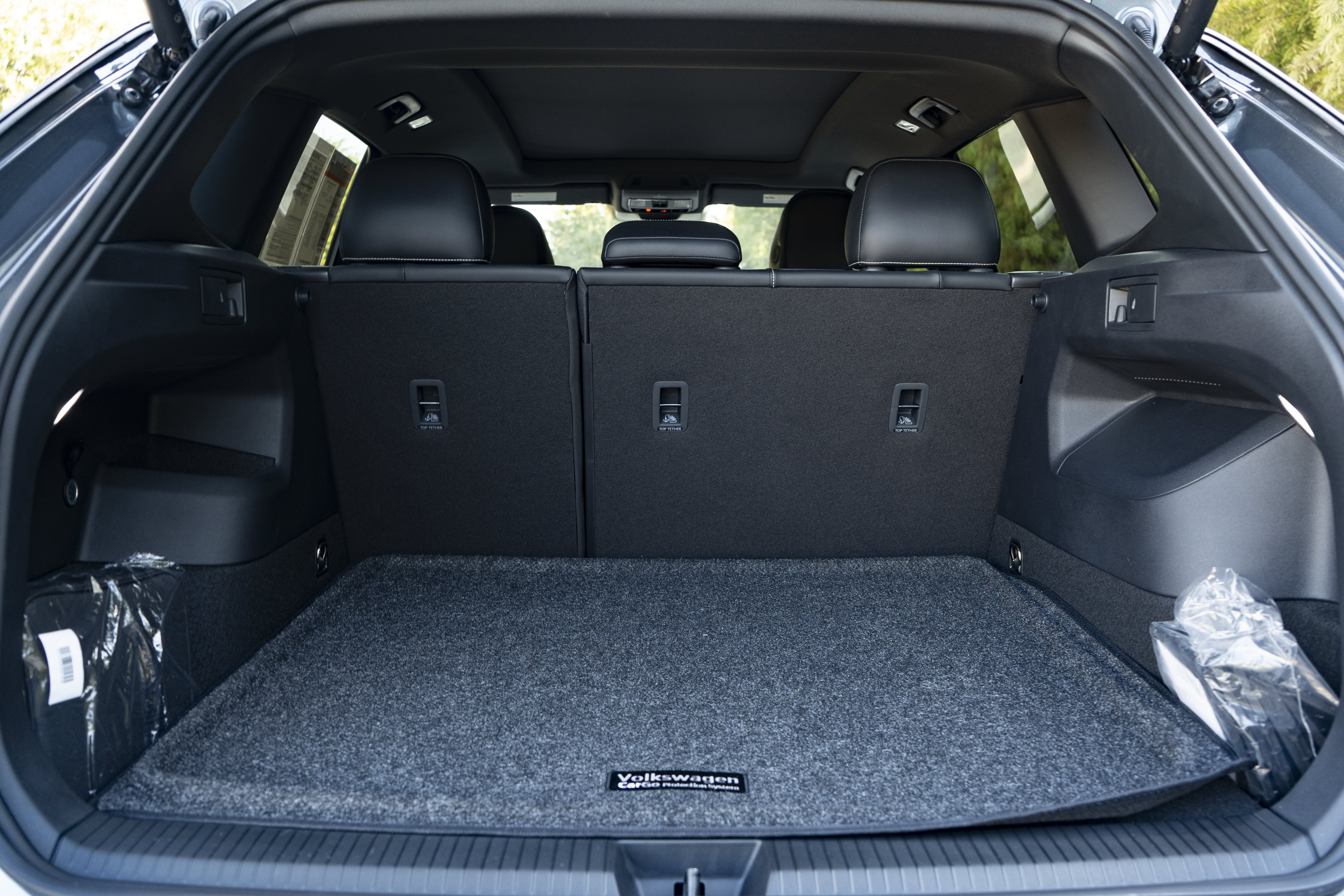 Certified 2026 Volkswagen Tiguan SE R-Line FWD image 37