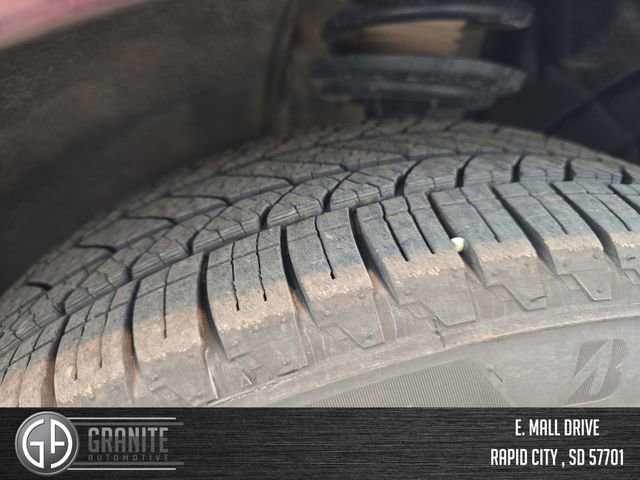 Used 2019 Buick Enclave Premium w/ Experience Buick Package AWD/4WD image 28