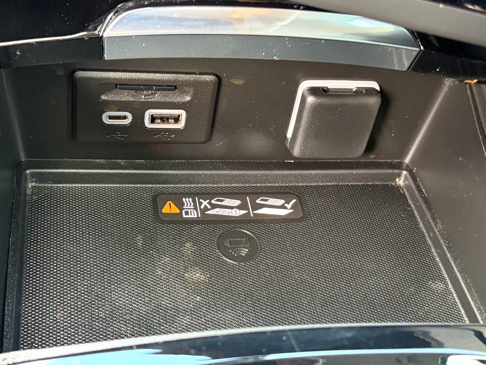 Used 2023 Buick Envision Avenir FWD image 29