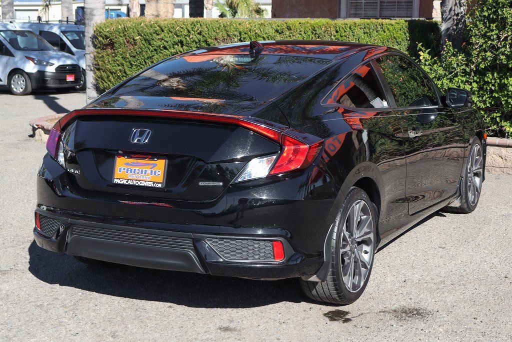 Used 2019 Honda Civic Touring image 9