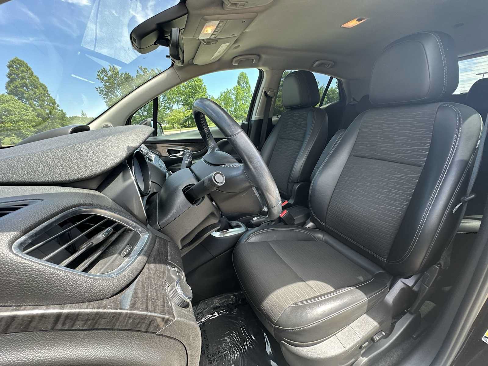 Used 2016 Buick Encore FWD image 23