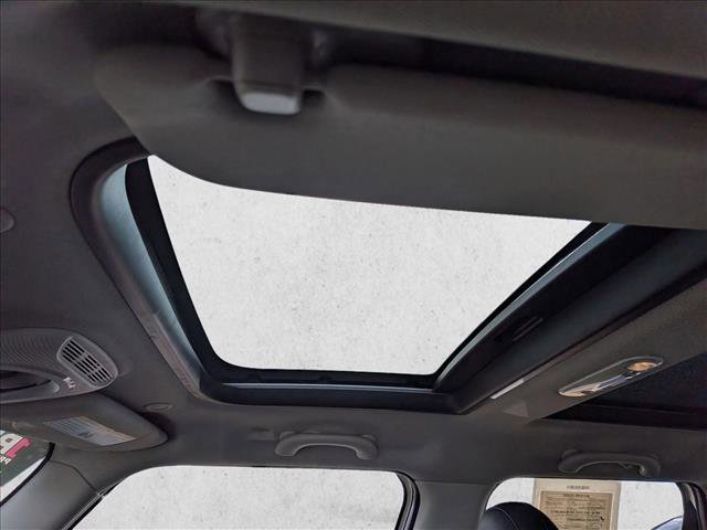 Used 2019 MINI Cooper S w/ Premium Package image 17