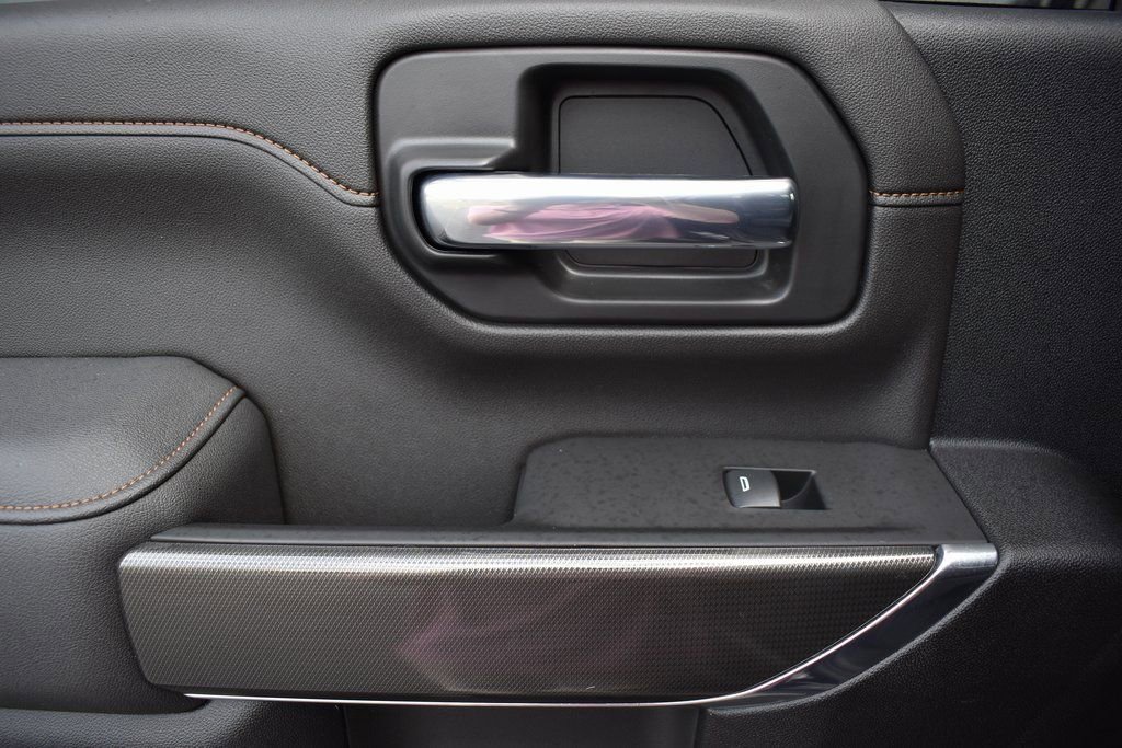 Used 2022 GMC Sierra 2500 AT4 w/ AT4 Premium Plus Package image 12