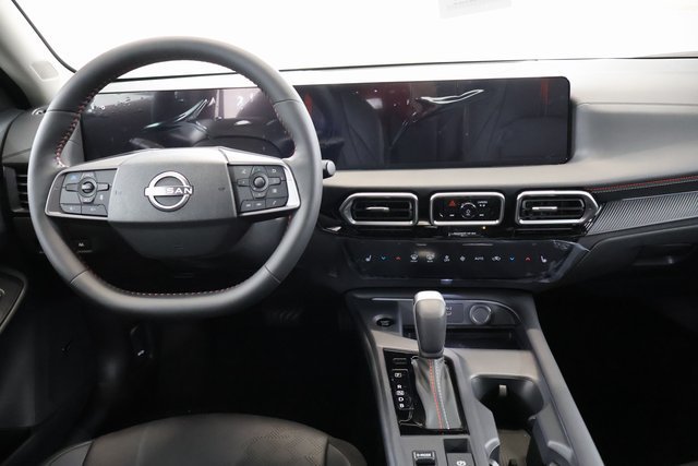 New 2026 Nissan Sentra SR w/ SR Premium Package FWD image 14