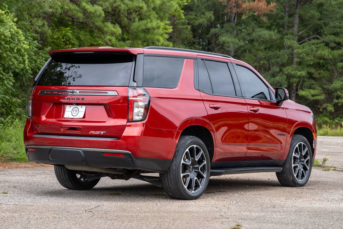 Used 2022 Chevrolet Tahoe RST w/ Luxury Package AWD/4WD image 6
