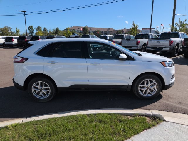 Certified 2023 Ford Edge SEL AWD/4WD image 6