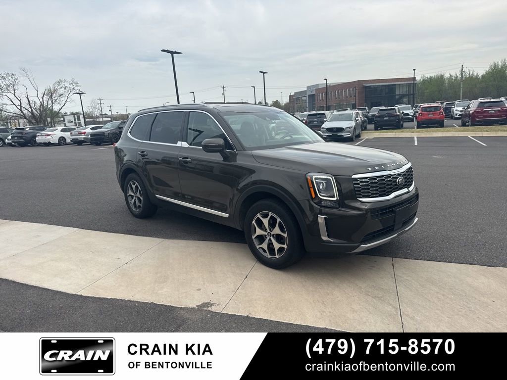 Certified 2020 Kia Telluride EX w/ Towing Package image 2