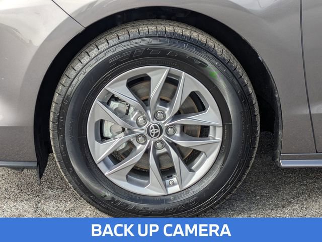 Used 2024 Toyota Sienna LE image 13