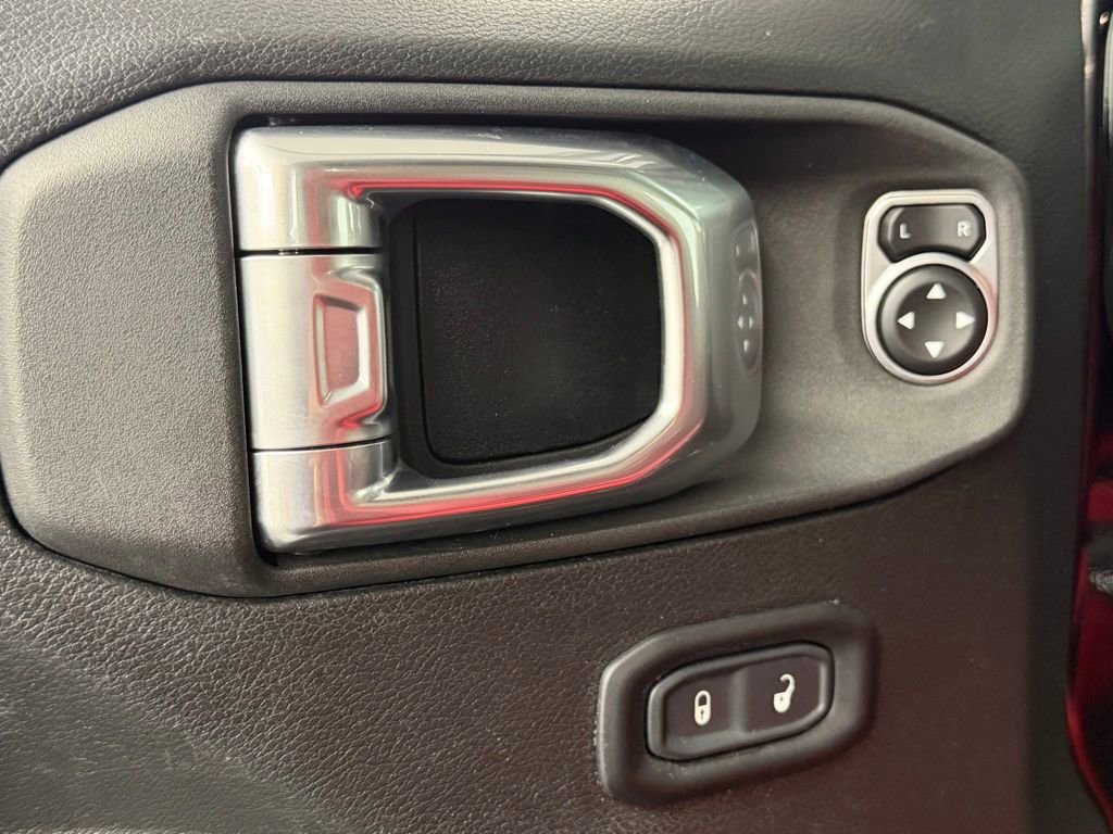 Used 2021 Jeep Wrangler Unlimited Sport image 18