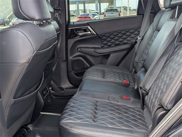 Used 2022 Mitsubishi Outlander SEL image 22