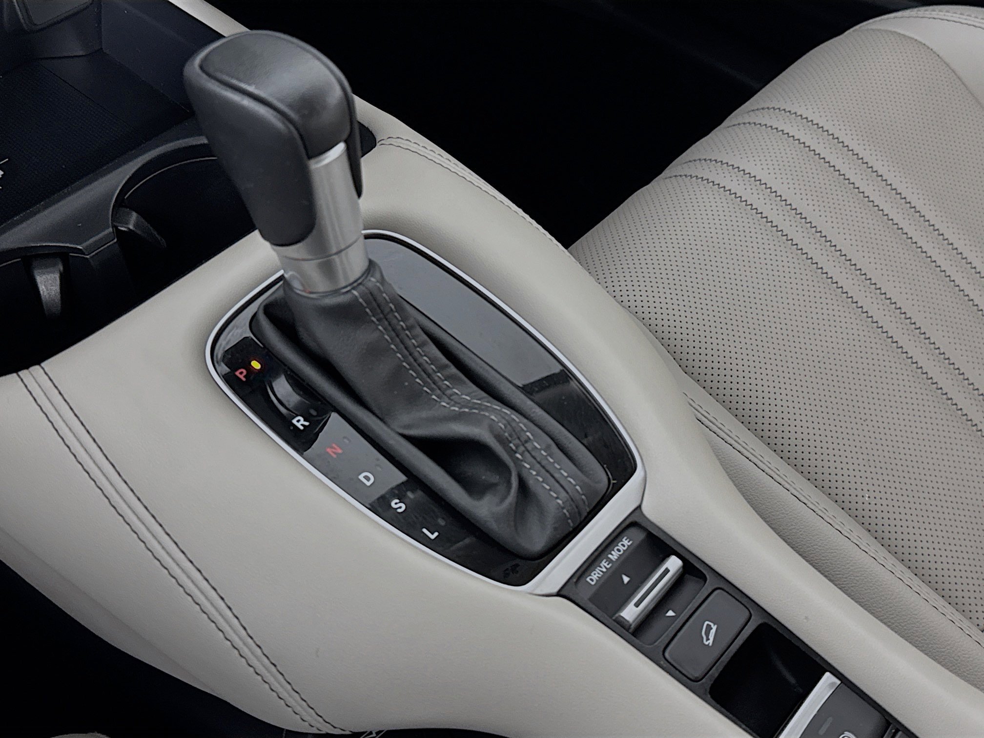 Certified 2024 Honda HR-V EX-L image 16