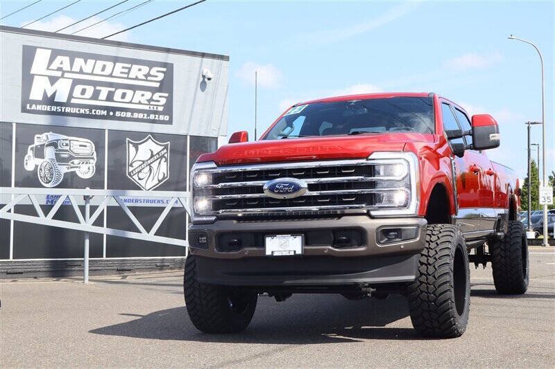 Used 2023 Ford F350 King Ranch w/ FX4 Off-Road Package AWD/4WD image 1