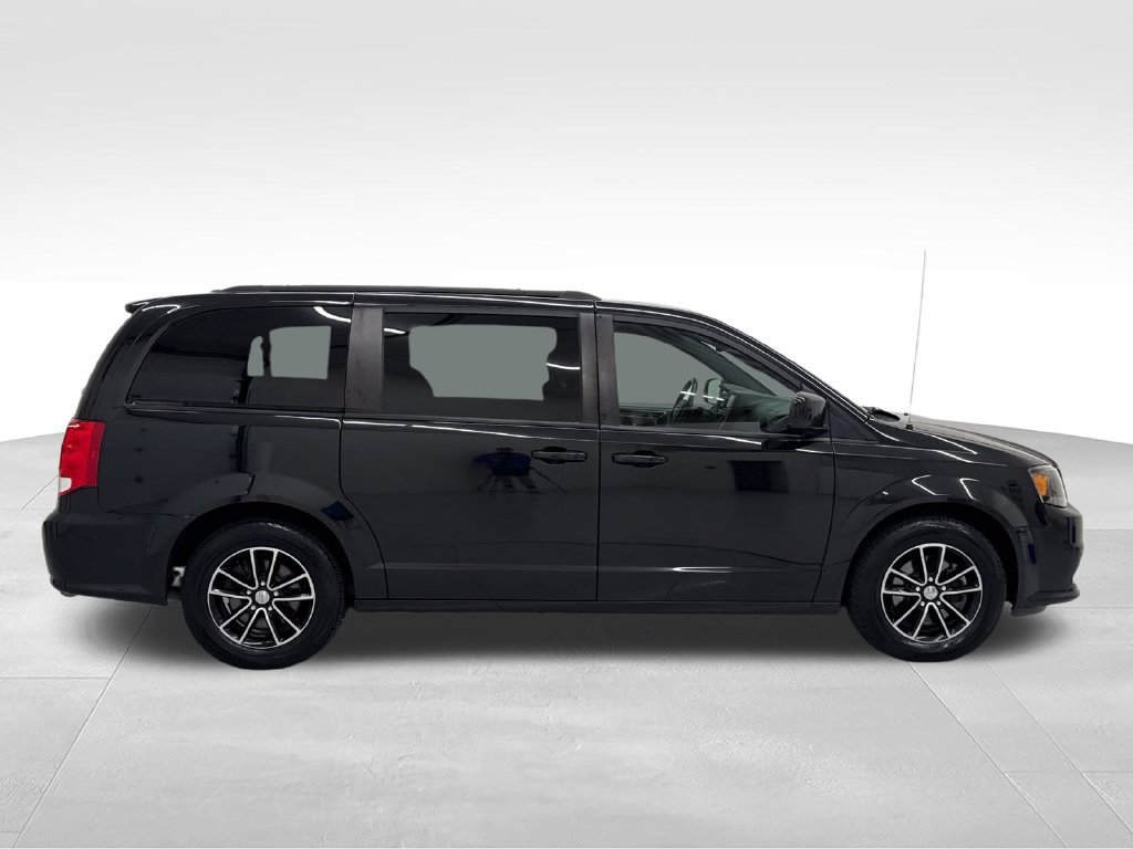 Used 2018 Dodge Grand Caravan SE FWD image 7