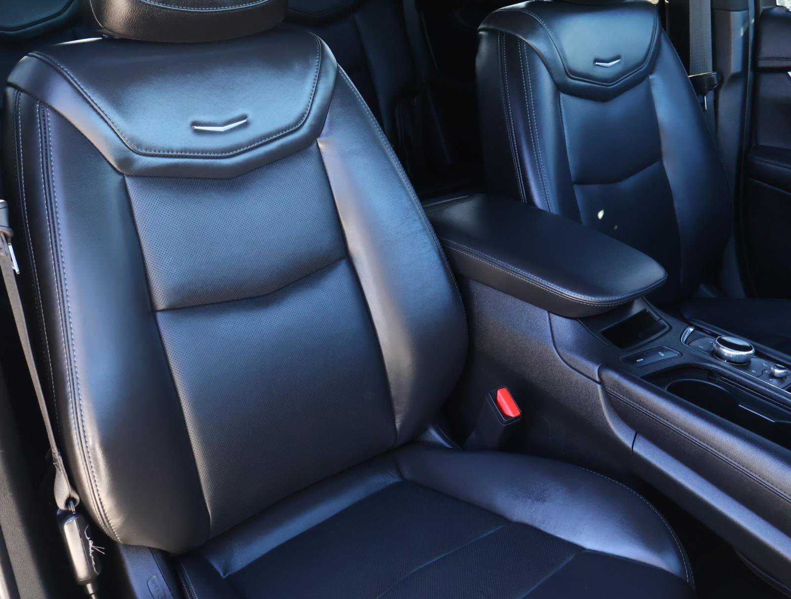 Certified 2022 Cadillac XT5 Premium Luxury w/ Technology Package image 22