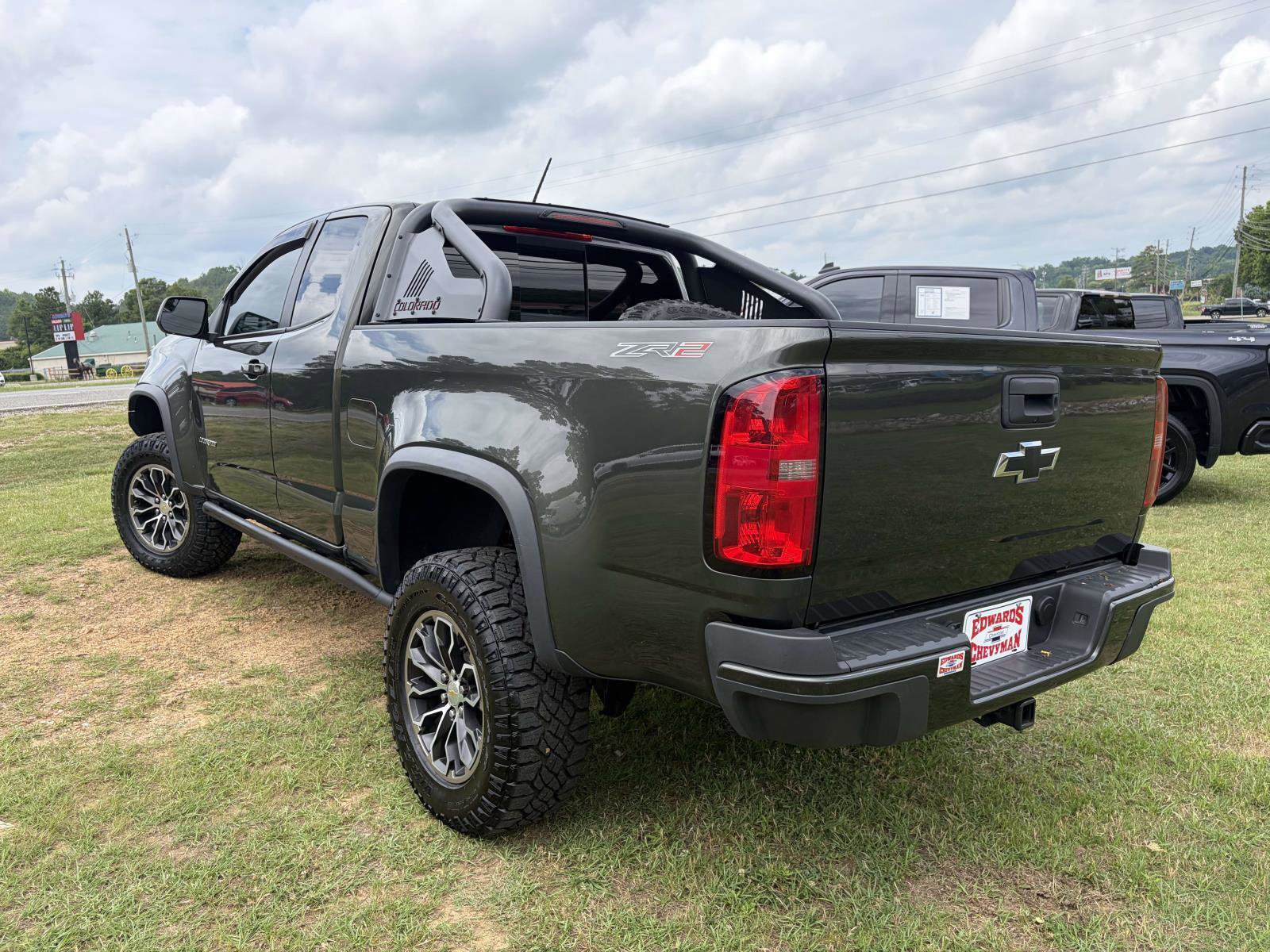 Used 2018 Chevrolet Colorado ZR2 w/ LPO, Premium Interior Package AWD/4WD image 21