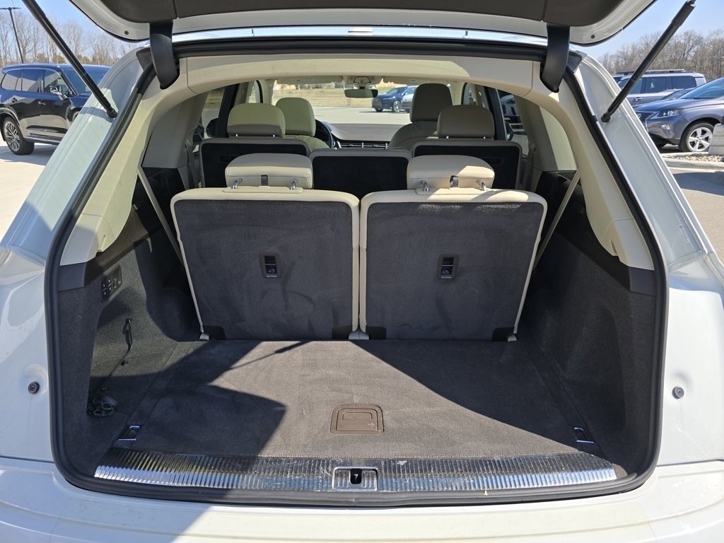 Used 2019 Audi Q7 3.0T Prestige image 27