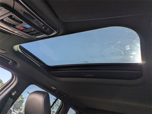 New 2025 Jeep Grand Cherokee Altitude image 21