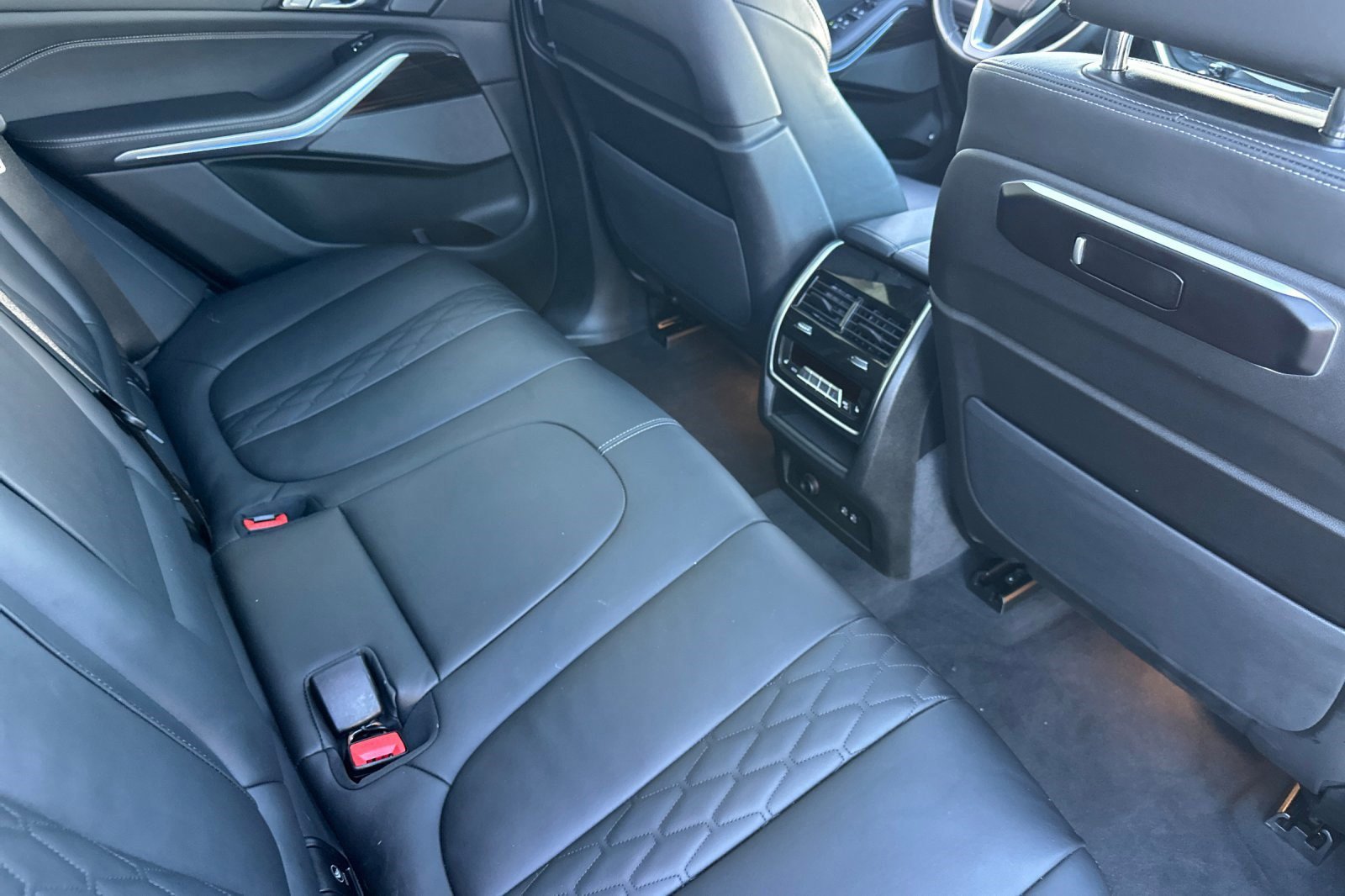 Used 2025 BMW X5 xDrive50e image 31