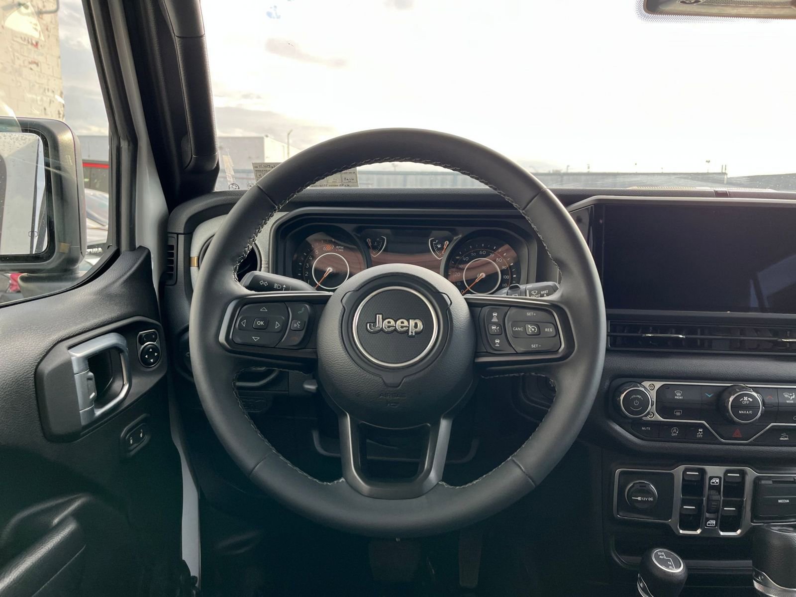 Used 2025 Jeep Wrangler Sport S image 27