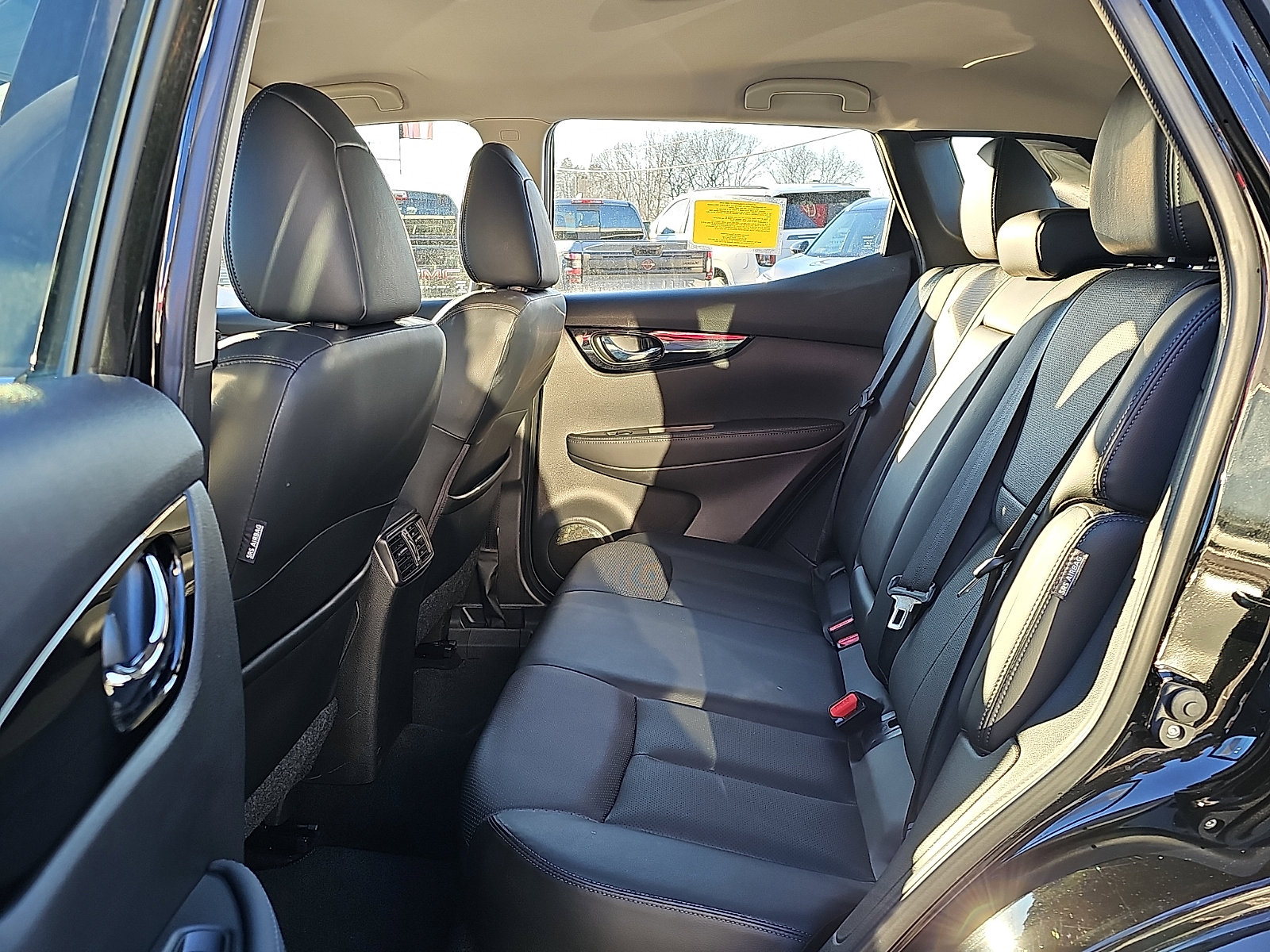 Certified 2022 Nissan Rogue Sport SL image 10