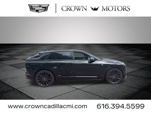 New 2026 Cadillac Lyriq V w/ LPO, Floor Liner Package AWD/4WD image 16