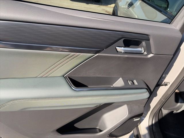 New 2026 GMC Acadia AT4 w/ LPO, Floor Liner Package image 12