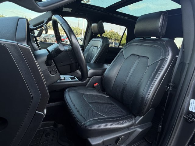 Used 2018 Ford Expedition Limited w/ Equipment Group 302A RWD image 23