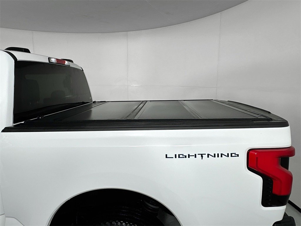 Used 2022 Ford F150 Lightning Pro image 12
