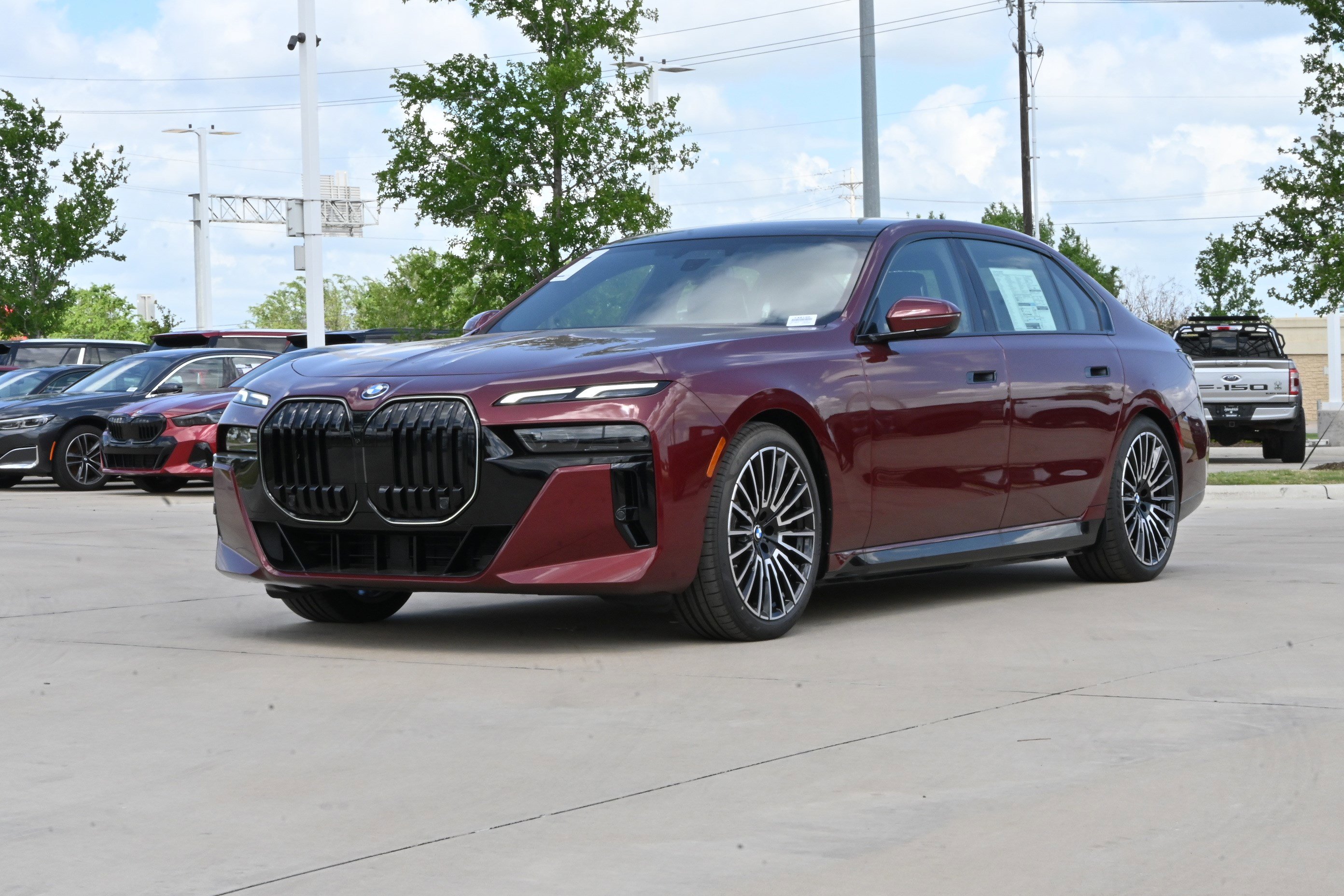 New 2026 BMW i7 eDrive50 w/ M Sport Package RWD image 3