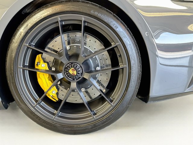 Certified 2025 Porsche 911 Carrera GTS RWD image 24