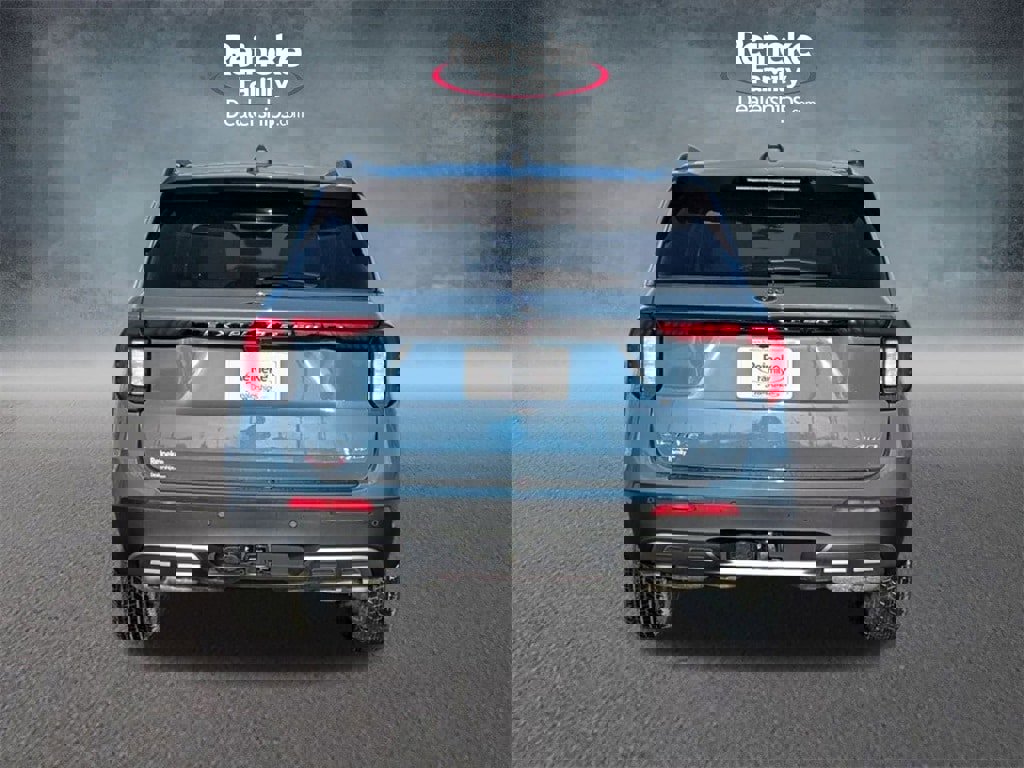 New 2026 Ford Explorer Active w/ Active Comfort Package image 13