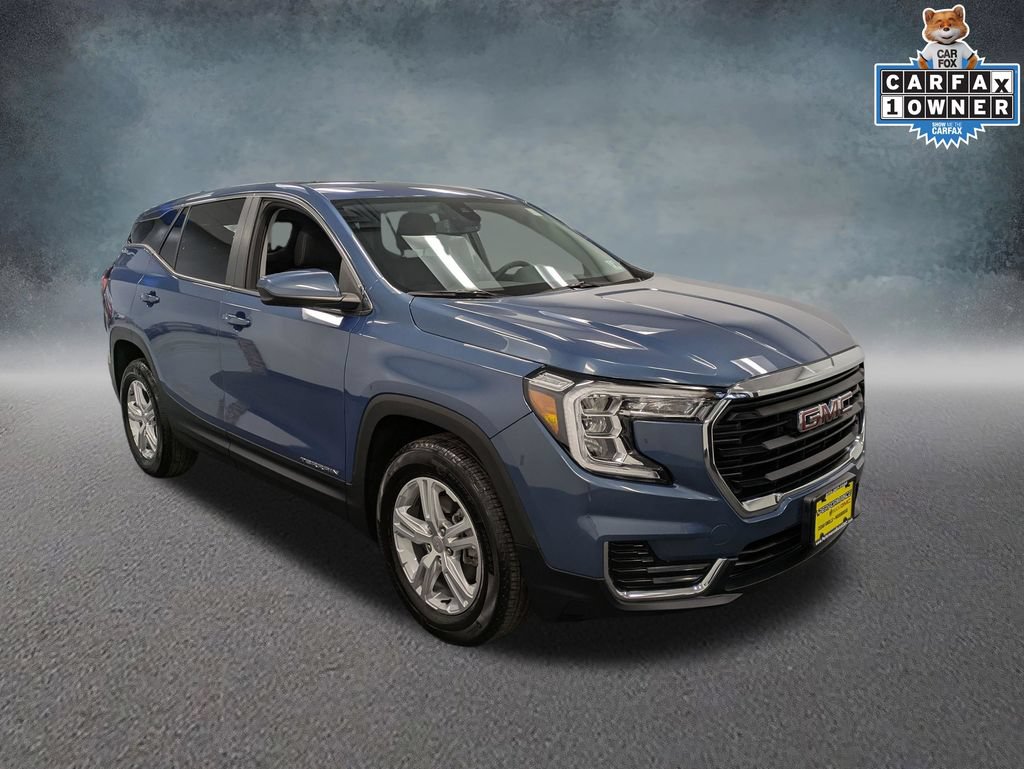 Used 2024 GMC Terrain SLE FWD image 3